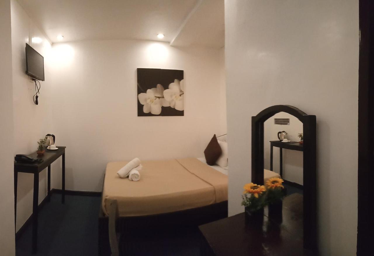 Amax Inn Cebu Mandawe Exterior foto